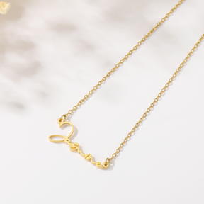 Chic Signature Name Necklace